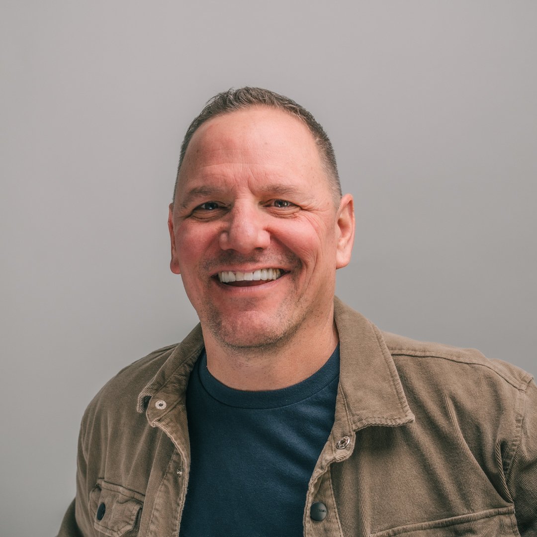 Chris Ewing headshot